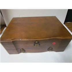 Wooden Box with assorted cutlery + Collector spoons