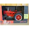 Image 1 : 1/8 Scale Farmall H- Case IH 1/8 Scale 20"x11"