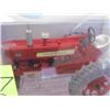 Image 7 : IH Farmall l450 Row Cropper SpecCast 30th Anniversary Edition Tractor Toy