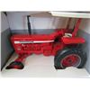 Image 4 : 1/16 Scale International 826 Tractor Toy