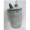Image 2 : 1-2.5 Gallon Antique Gas Can Green