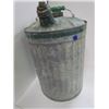 Image 3 : 1-2.5 Gallon Antique Gas Can Green