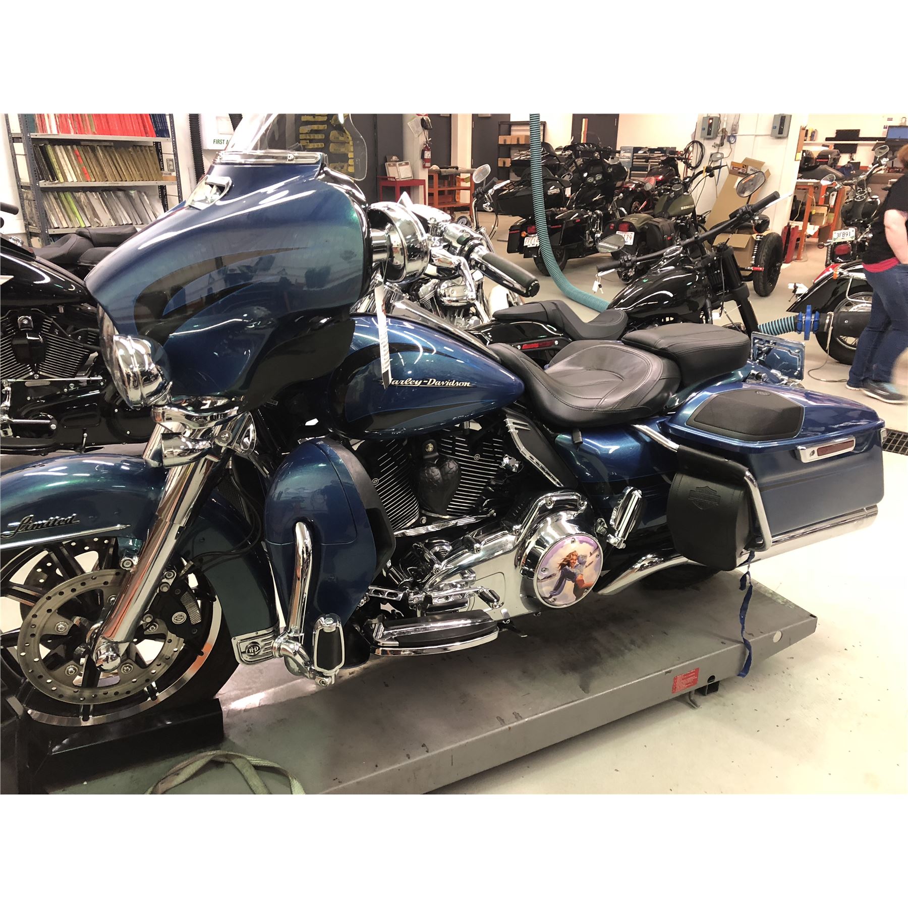 Harley Davidson Electra Glide Ultra Limited Specs 2014 2015 Autoevolution
