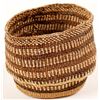 Image 1 : Vintage Klamath/Modoc Basket