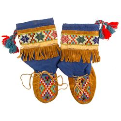 Modern Beading, Mukluk Style Moccasins