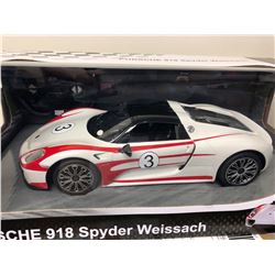 RC Porsche 918 Spyder Weissach