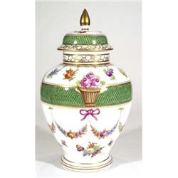 Large Dresden porcelain vase and cover, han…