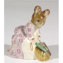 Beswick Beatrix Potter 'Hunca Munca Sweepin…