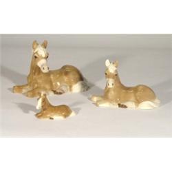 Graduated set of three hand painted Szeiler…