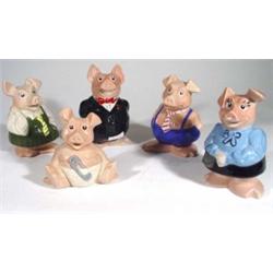Set of five hand painted Wade Natwest pig m…