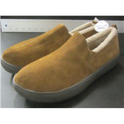 New Mens Genuine suede Mossimo slippers / Non marking sole / Size 11