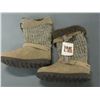 Image 1 : New Women's Origanal Mukluks size 9