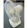 Image 1 : 12" white Fan 3 speed oscillating