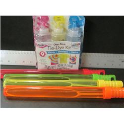 4 large Kids Bubble blowers & 1 Tie Dye kit to make you own design T-Shirts