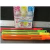 Image 1 : 4 large Kids Bubble blowers & 1 Tie Dye kit to make you own design T-Shirts