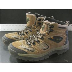 Red Head Mens hikers/casual shoe / size 9 / return didn't fit