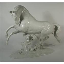 Kisplasztika - Vágtató ló