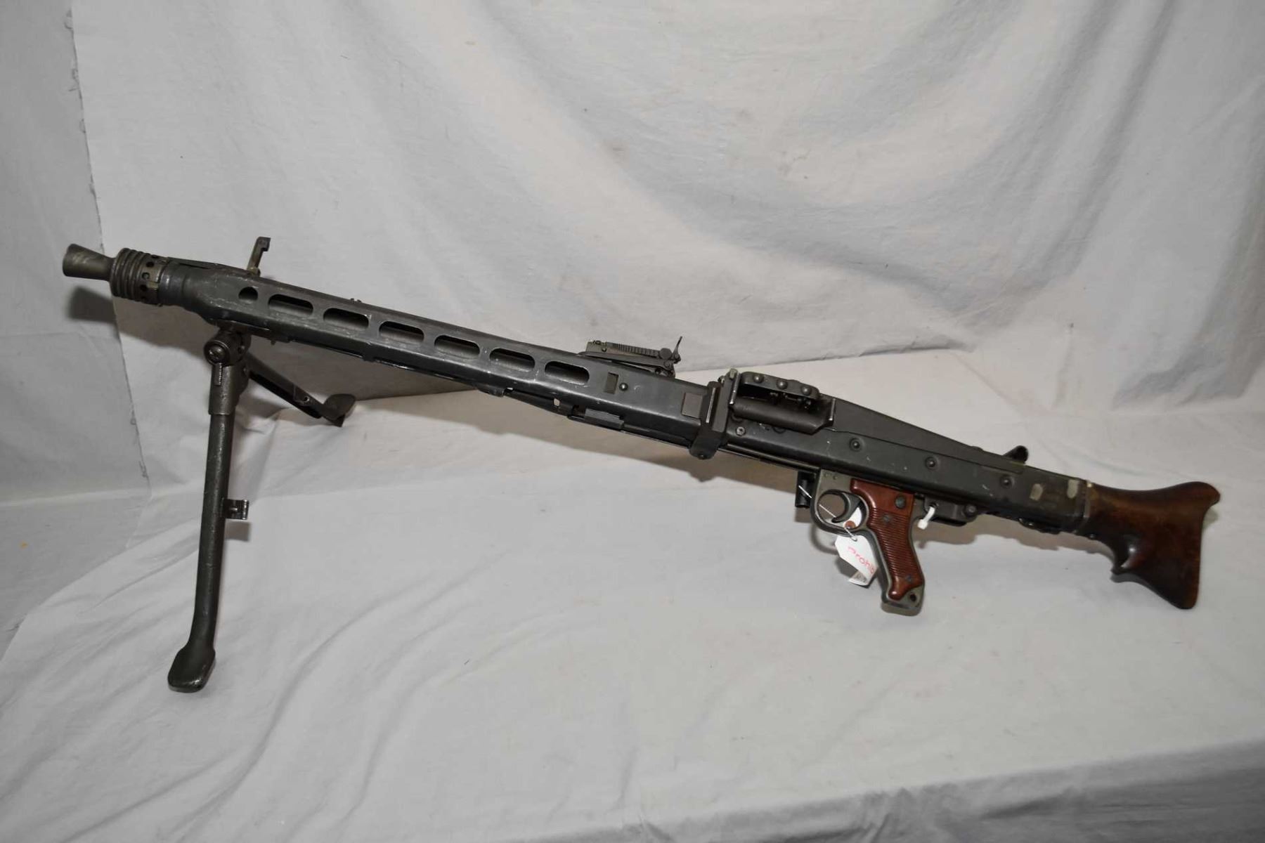 German Machine Gun ( Maget ( cra ) ) Model MG42 .8 MM Mauser Cal Shots ...