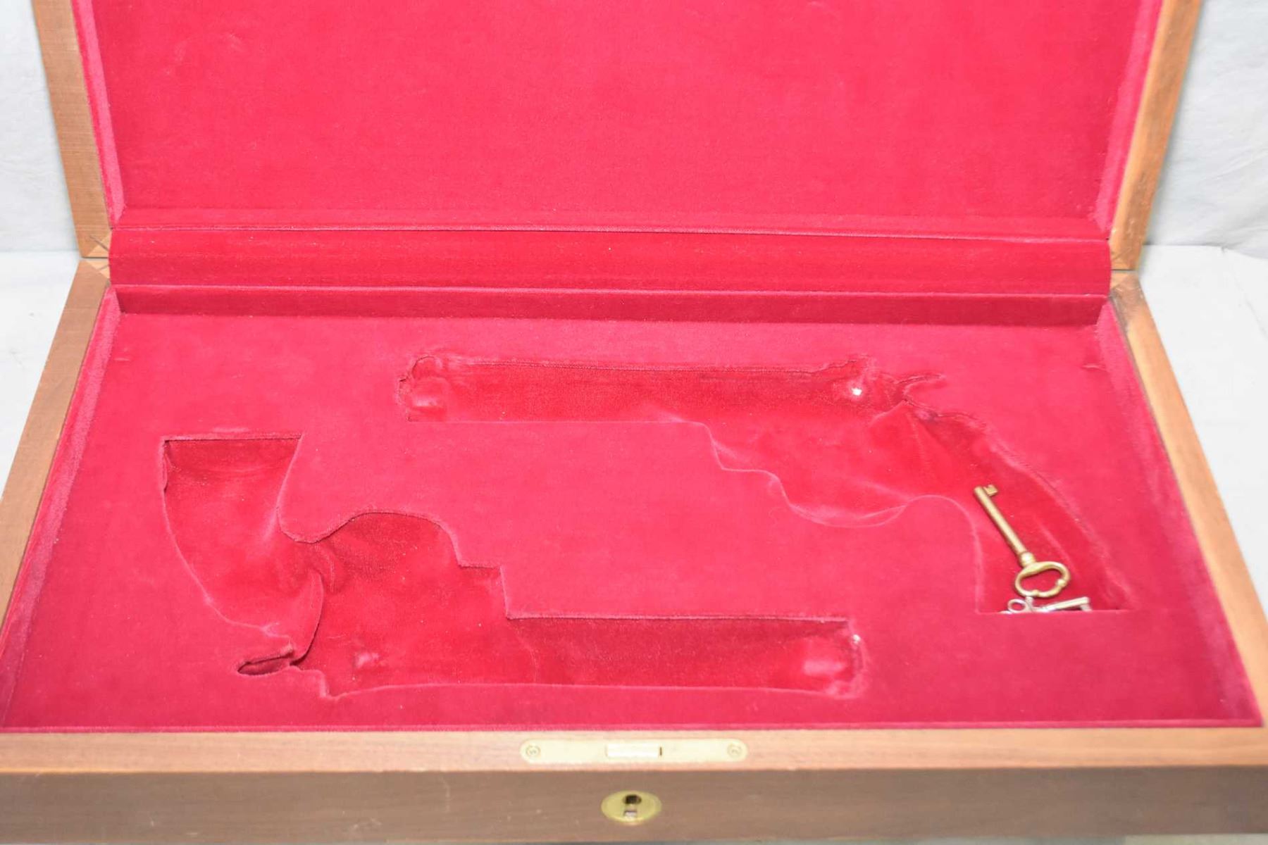 Colt Custom Gun Shop Walnut Presentation Case that holds a Colt ...