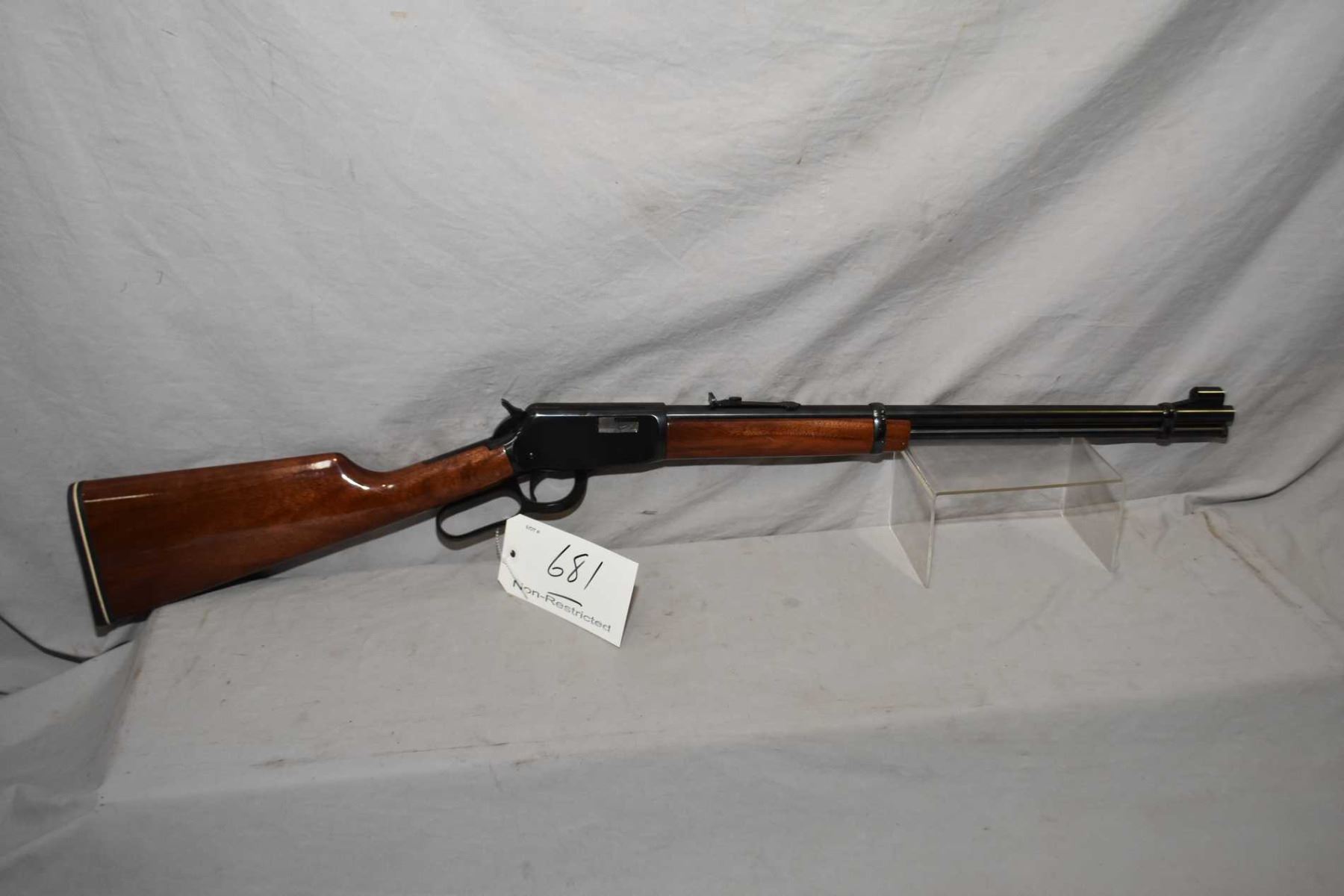 Winchester Model 94 22M XTR 22 Win Mag Cal Lever Action Rifle W 20 winchester-model-94-22m-xtr-22-win-mag-cal-lever-action-rifle-w-20