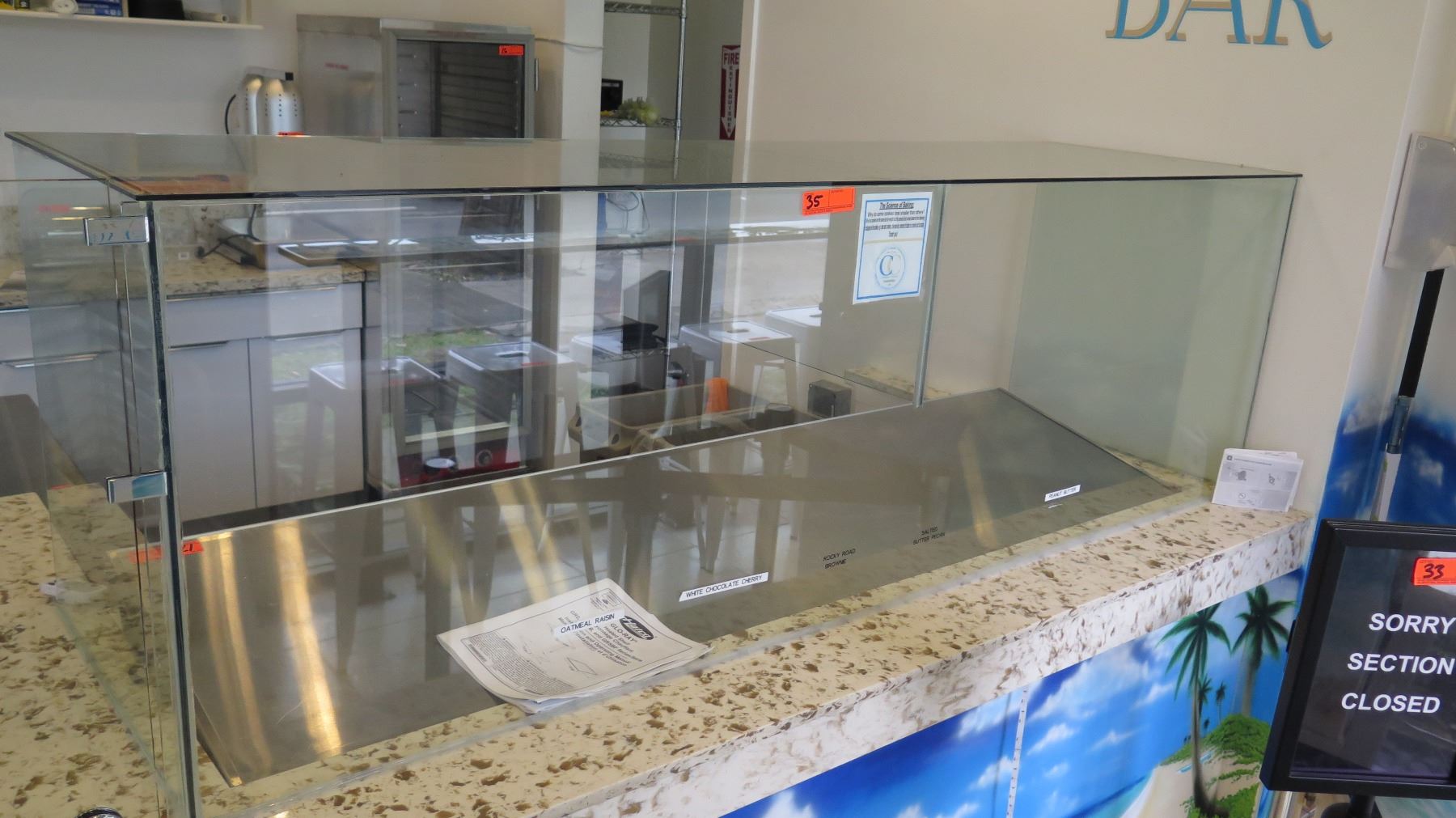 Side Encasing Clear Glass Encasement (Front Glass 78