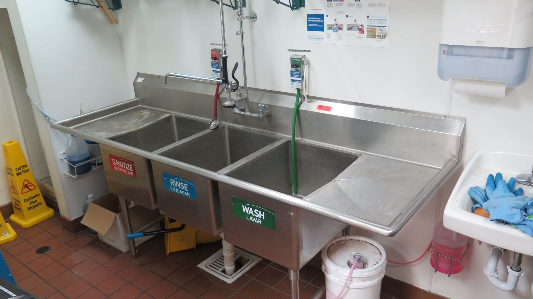3 Compartment Sink W Pre Rinse Faucet Assembly T S 5pr 8w18