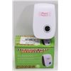 Image 1 : NEW ULTRASONIC PEST REPELLER