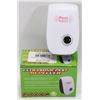 Image 1 : NEW ULTRASONIC PEST REPELLER