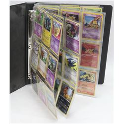 BINDER W/OVER 70 POKÉMON COLLECTIBLE
