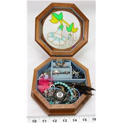 BROWN WOOD OCTAGON JEWELRY BOX