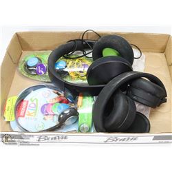 FLAT OF ASSORTED HEADPHONES
