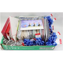 FLAT OF NEW GREETING CARDS & BOWS