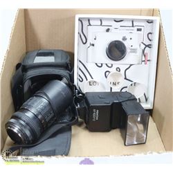 FLAT WITH NEW LOMO INSTANT CAMERA WITH KITSTAR