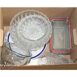 ESTATE BOX OF GLASSWARE