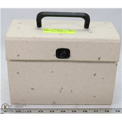 ACCORDION FILE HOLDER