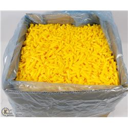 BOX OF YELLOW 8-10 PLASTIC PLUGS