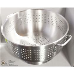NEW 16QT ALUMINUM COLANDER, UPDATE INTERNATIONAL