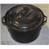 Image 1 : LARGE ENAMEL ROASTING POT WITH LID