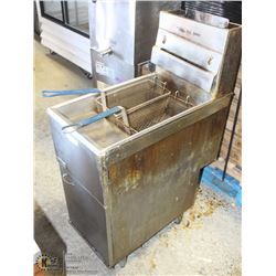 PITCO GAS DEEP FRYER