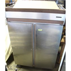 FOSTER DOUBLE DOOR COMMERCIAL FRIDGE 84 X 55 X 32