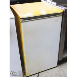 DANBY BAR FRIDGE YELLOW