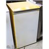 Image 1 : DANBY BAR FRIDGE YELLOW