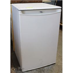 DANBY BAR FRIDGE WHITE