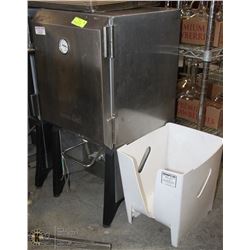 SILVER KING SMALL MILK DISPENSER, MILK CRATES