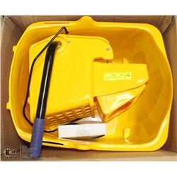 NEW 36 QT MOP BUCKET WITH WRINGER