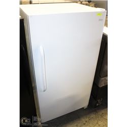 FRIGIDAIRE STAND UP FRIDGE