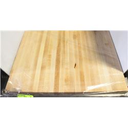 HARD CANADIAN MAPLE CARVING BOARD NEW ON CHOICE.