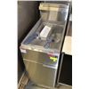 Image 1 : US INC 136K BTU DEEP FRYER NATURAL GAS   NEW