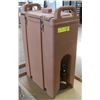 Image 1 : CAMBRO TALL HOT-COLD CARRIER SERVER