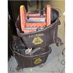 COMMERCIAL GRADE MOP BUCKETS W/ RINGER